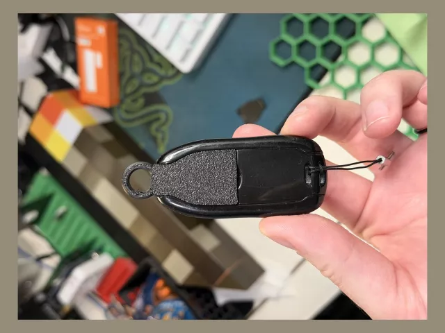 №45 Кольцо для отсека батарейки ключа Tesla Model S