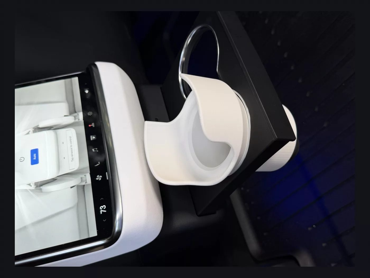 №185 Держатель бутылки Tesla Model X