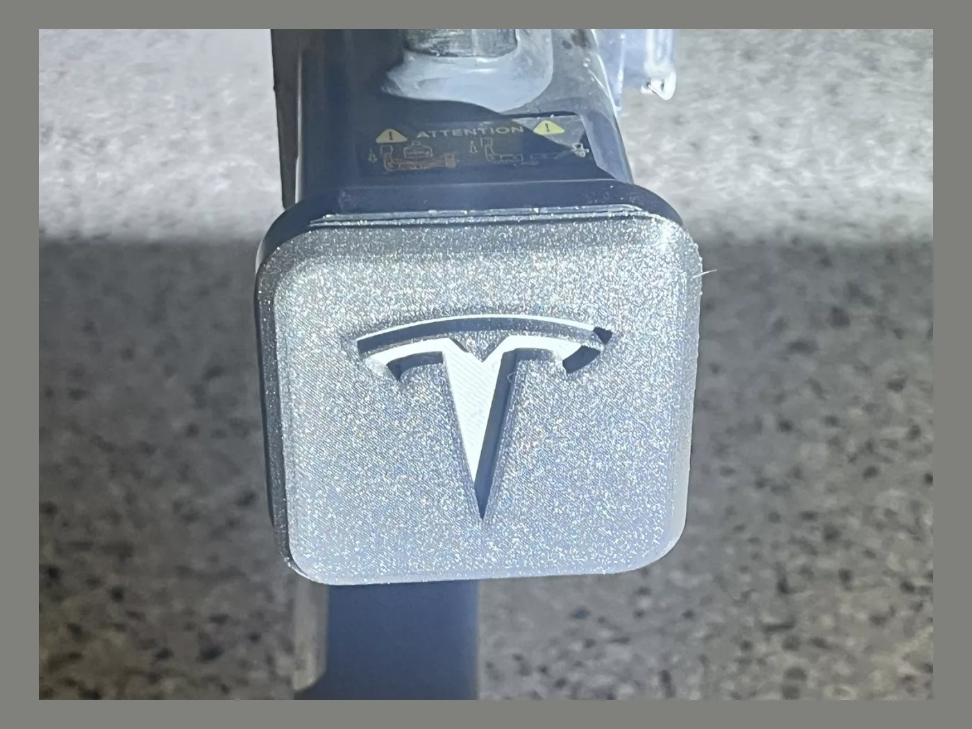 №112 Заглушка отверстия фаркопа Tesla Model X