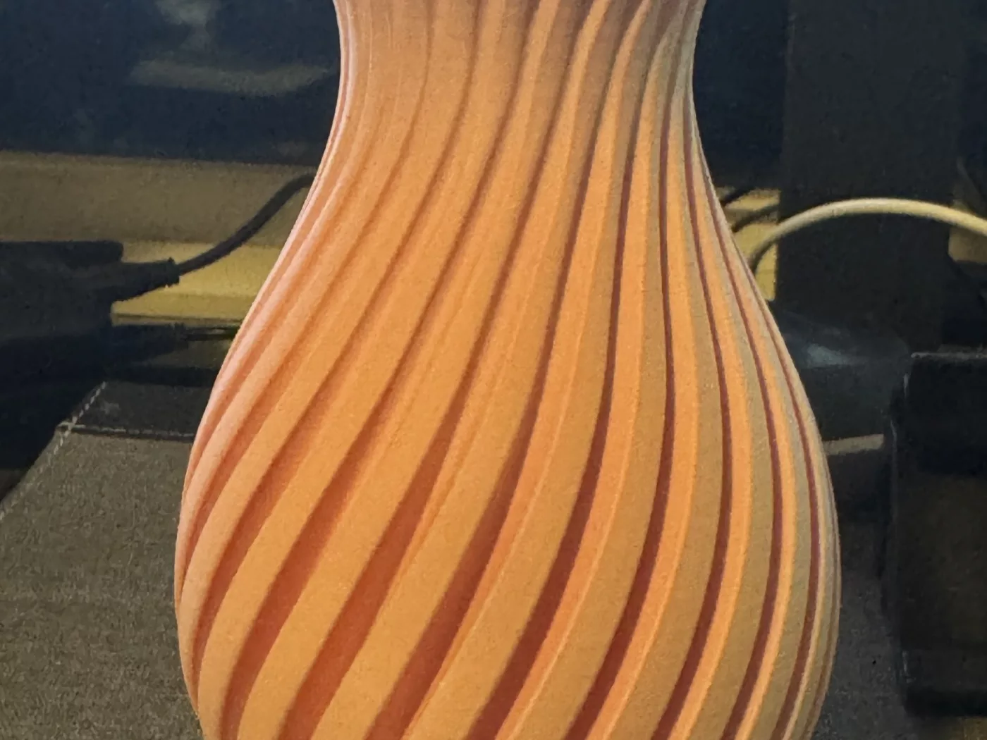 №232 Ваза "Flower Vase - Spring Twist" - Спиральный дизайн