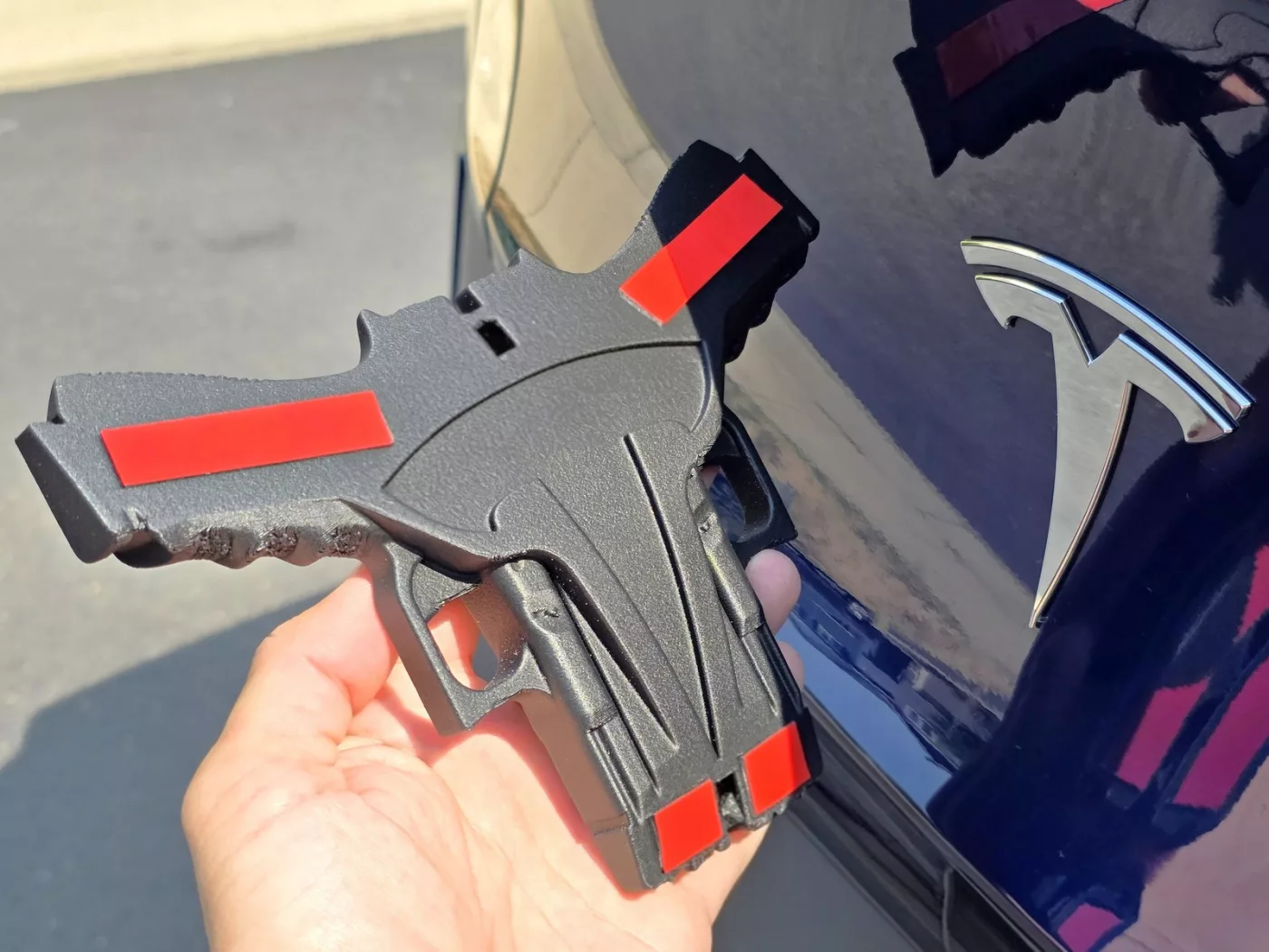 №248 Бейдж Glock "T" для Tesla Model X