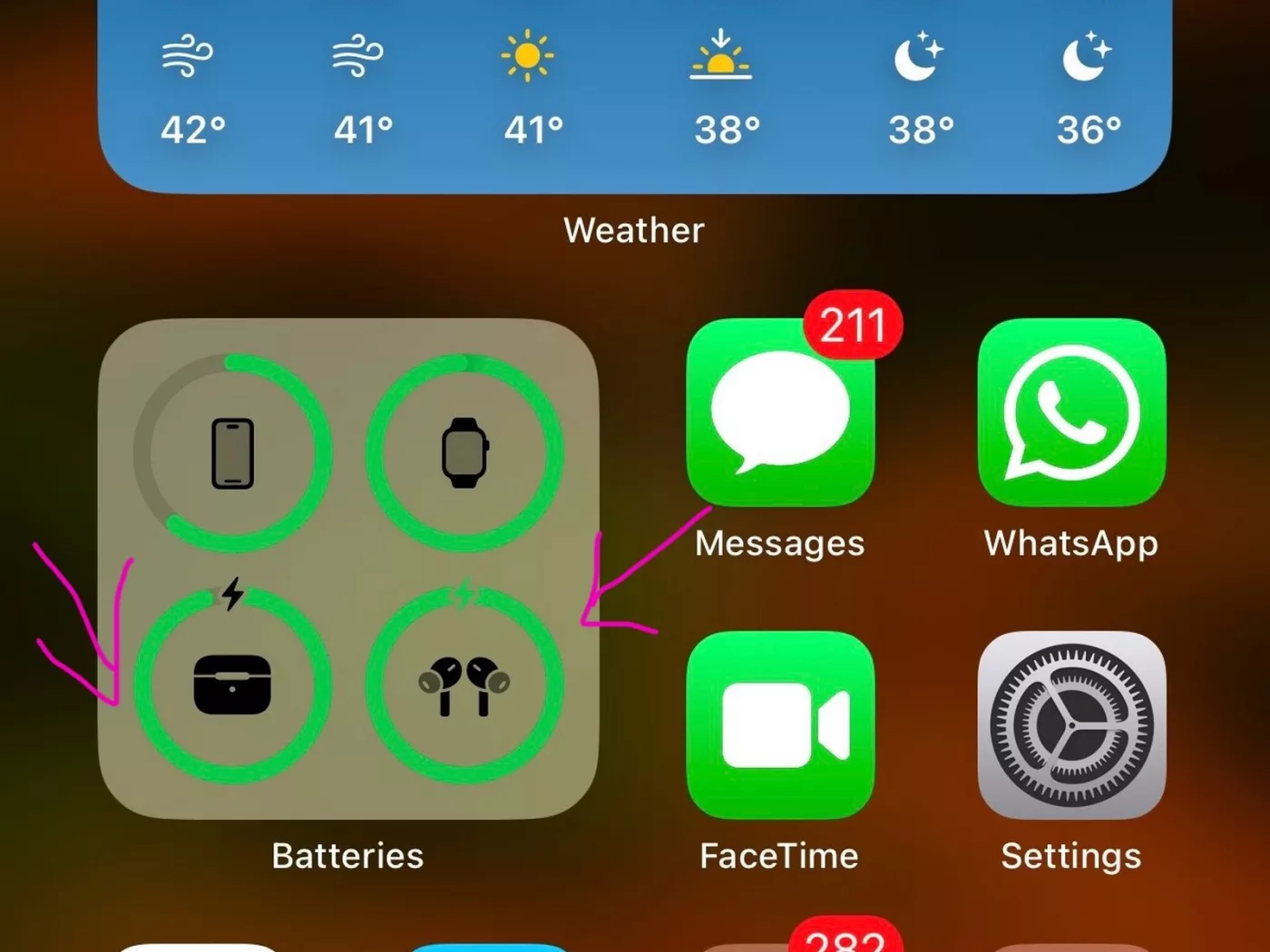 №239 Зарядное устройство для AirPods Pro в Tesla Model Y/3